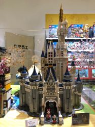 -乐高授权专卖店(朝阳大悦城店)