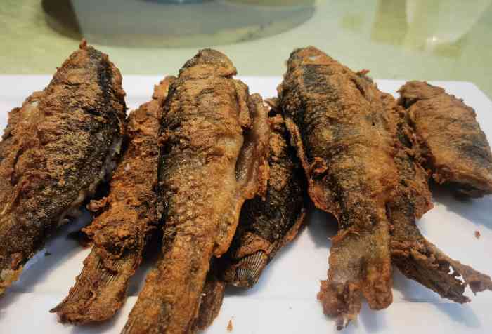 小北江河鲜(新城店)-"位置:位置不错,靠河边.生意很好,在当地.