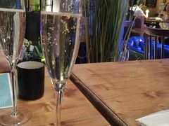 -临界音乐酒馆·小龙虾·江湖菜(华熙LIVE·鱼洞店)