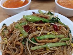 -百味手拨龙虾馆(愚园路店)