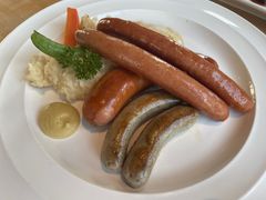 -LENBACH兰巴赫西餐啤酒坊(大连东港店)