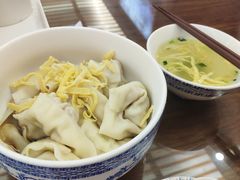 -笑来喜馄饨小笼工坊店(湖滨街店)