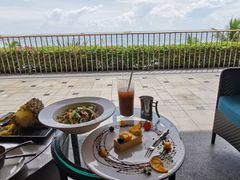 -日落吧·海景咖啡厅·餐酒吧·鸡尾酒·下午茶·乐队表演·浪漫夕阳·三亚文华东方酒店