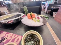 -牛YO寿喜烧·铁板烧和牛火锅自助(市府恒隆店)