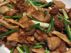 橄榄油三种蘑菇-西贝莜面村