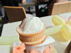 -麦当劳(假日广场店)