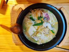 -勺子米线·云南传统小吃市集(四方街店)