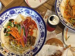 油泼扯面-陕味食族油泼面·小炒盖码面(双榆树店)