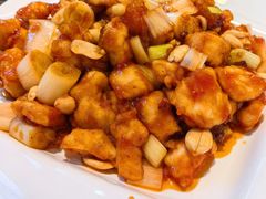 -鸿亨泰杂鱼馆(港馨家园店)