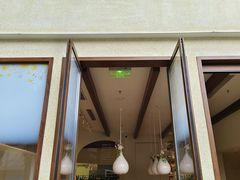 -VERIE BAKEHOUSE