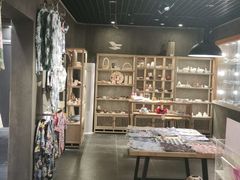 大堂-三亚火车头万人海鲜广场