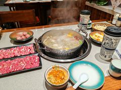 -四点金粥底火锅(沂州里店)