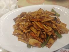 -添福来墨鱼饺子 · 海鲜东北菜(大连星海·黄浦路店)