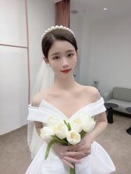 -派丽莫Pellimo原创设计婚纱品牌