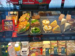 -星巴克(西藏路店)