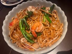 -大头虾越式风味餐厅(光明广场店)