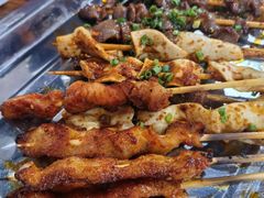 -何师烧烤(龙游路西段店)