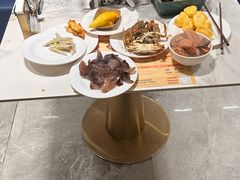 -金马门国际美食百汇(珞喻路店)