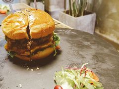 -HIGH FIVE哈福手工汉堡(桂林路店)