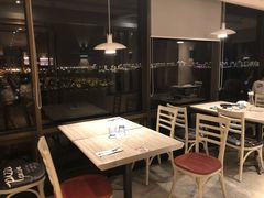 大堂-必胜客(海滨店)