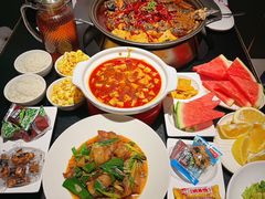 -辣尚瘾·烤鱼·新川菜(牡丹园直营店)