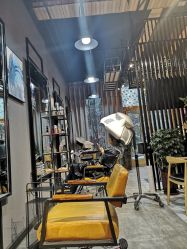 -MOVAN  HAIR莫凡匠人发型屋