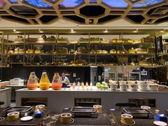 -钱小奴海鲜自助黑金店(杭州滨江龙湖店)