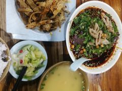 -朱大嘴肥肠血旺(福字街店)