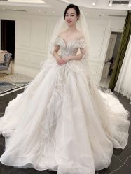 -拉瑞娜LaReine婚纱礼服高级定制