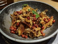 手撕扁担鸡-吃饭皇帝大土家民族菜(正大广场店)