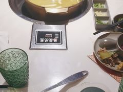 -喃喃椰·糟粕醋·椰子鸡火锅(七堡花园店)