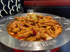 鸡爪煲-胖哥俩肉蟹煲(湖滨银泰in77店)