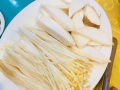 -濠轩阁特色生蚝火锅(水湾路店)