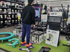 -迪卡侬(西华店)