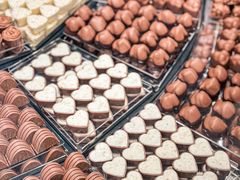 -Laderach 莱德拉(上海环贸iapm店)