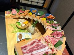 -山川小町·极番烧肉(新地假日广场店)