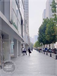 -变画·发型STUDIO