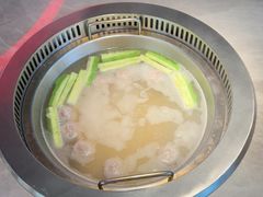 -三头牛·潮汕牛肉生蚝火锅 (夏湾店)