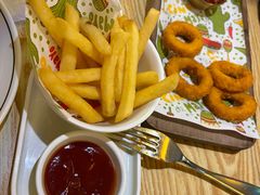 -Famous肥猫墨西哥音乐餐吧(五棵松华熙LIVE店)