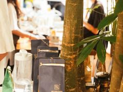 -Line 咖啡(石厦花园店)