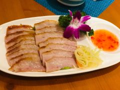 猪颈肉片-院子君亭亚洲厨房花园餐厅