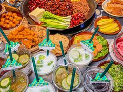 -周小明火锅(黑金冠社区店)