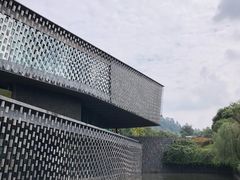-知美术馆