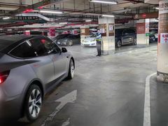 -日月光中心-停车场