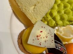 -广州万富希尔顿酒店·感趣自助餐厅·金秋蟹宴生蚝海鲜刺身烧烤