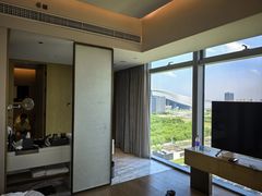-深圳国际会展中心希尔顿酒店(前海华发冰雪世界店)