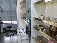 -视野联行眼镜•蔡司•依视路(温江店)