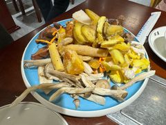 -菌之家·专业纯野生菌火锅·特色炒菌