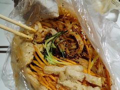 -不起眼麻辣烫凉皮店