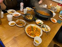 炒年糕-喇喇排骨火锅·传统韩式脊骨汤(望京西园总店)